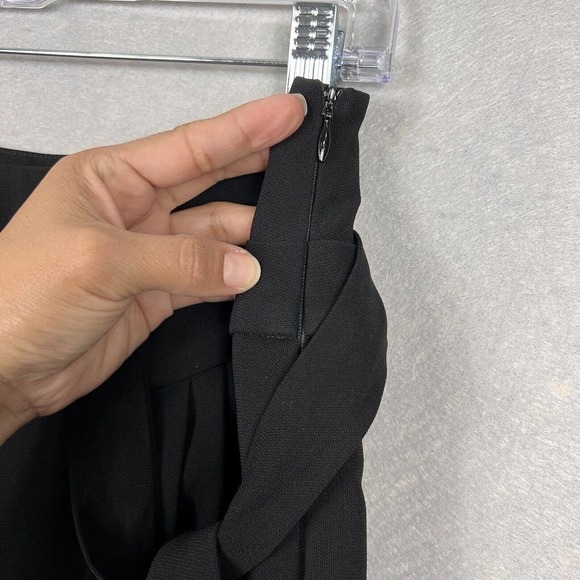 Diane Von Furstenberg Cropped Pants Size 6 Black Crepe Pleated Side Tie Pocket - Picture 12 of 16